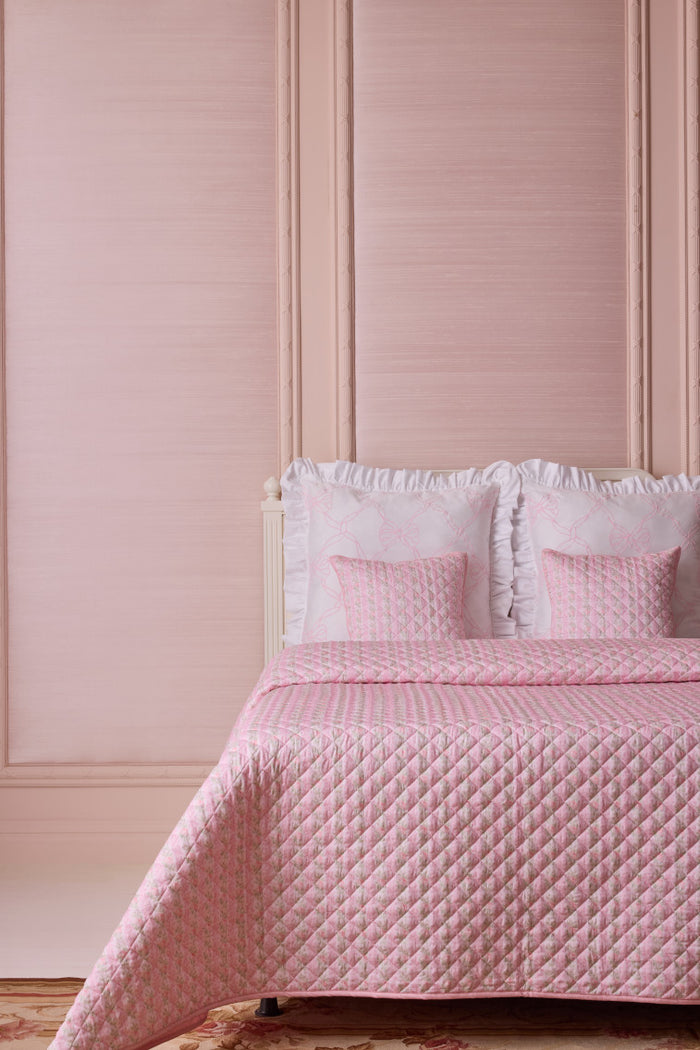 Floral Printed Quilt - STRAWBERRY MACAROON