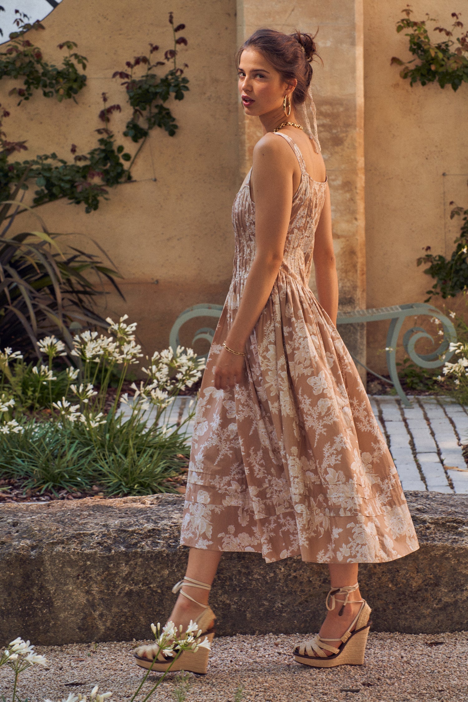 Women's cotton brown and white tossed bouquet print midi dress