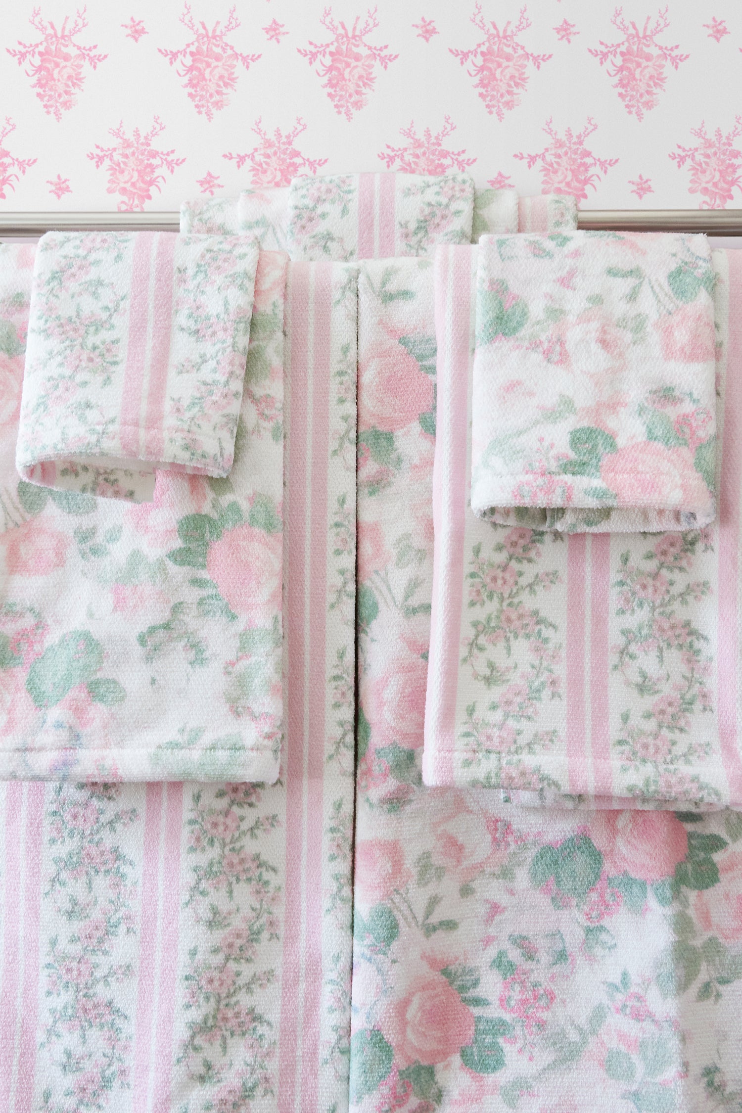 Palm Beach Rose Bath Towel