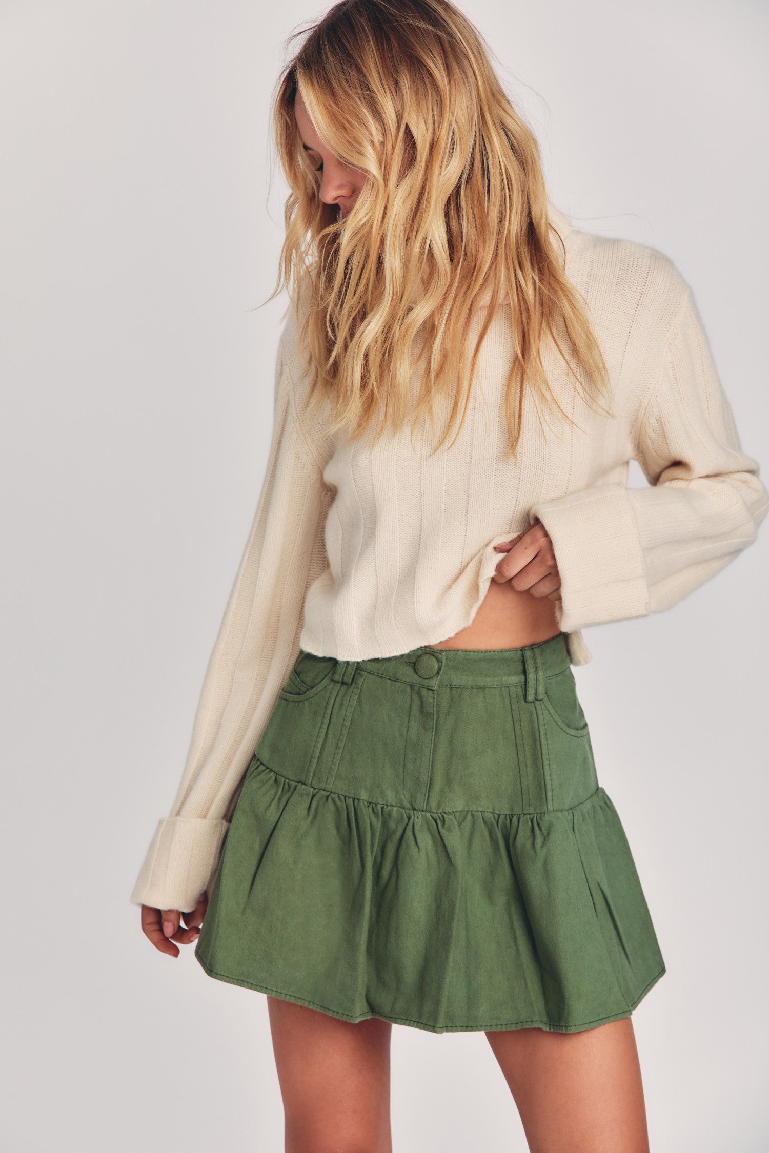 Women's green mini skirt in denim-like cotton