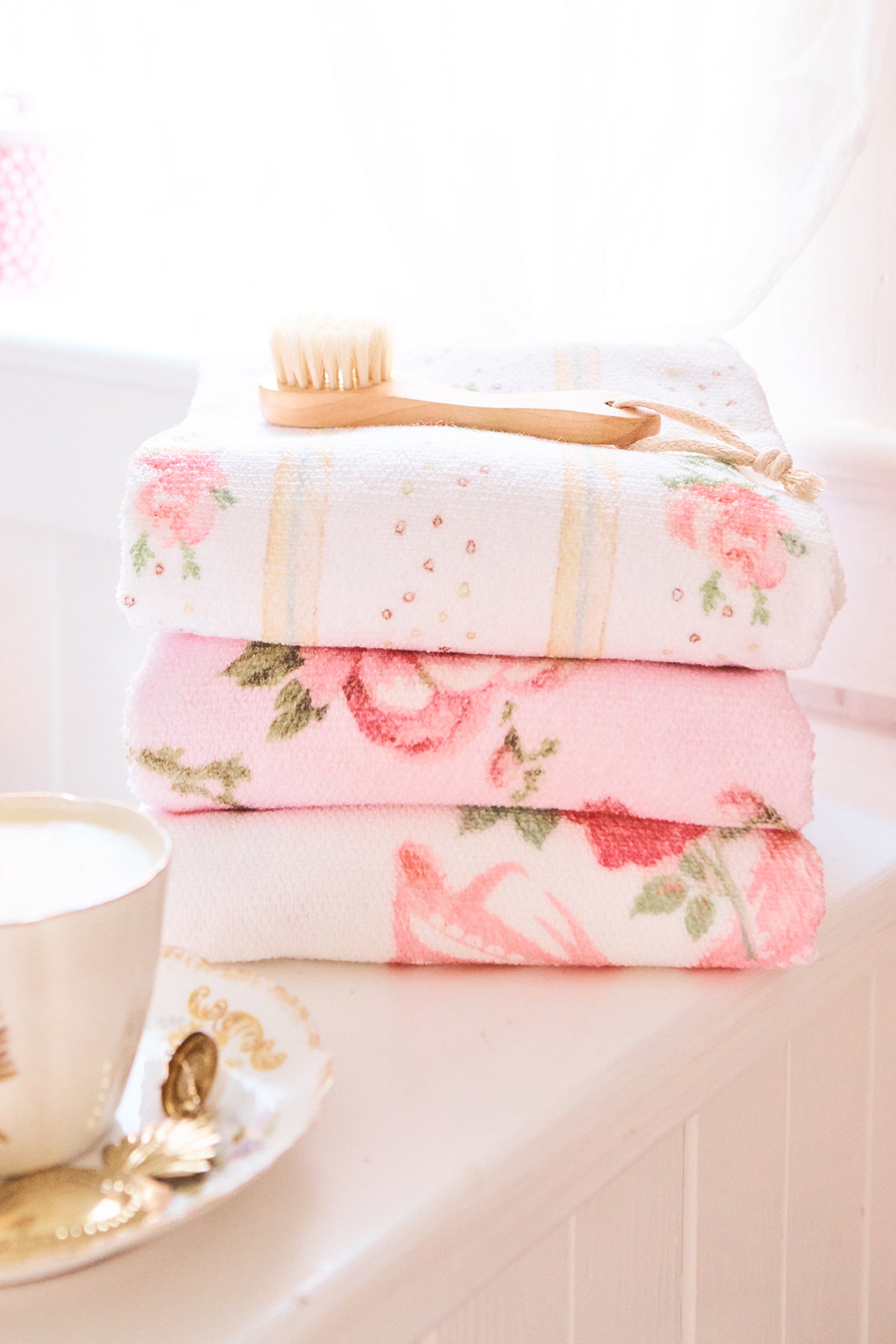 Rose Dot Bath Towel